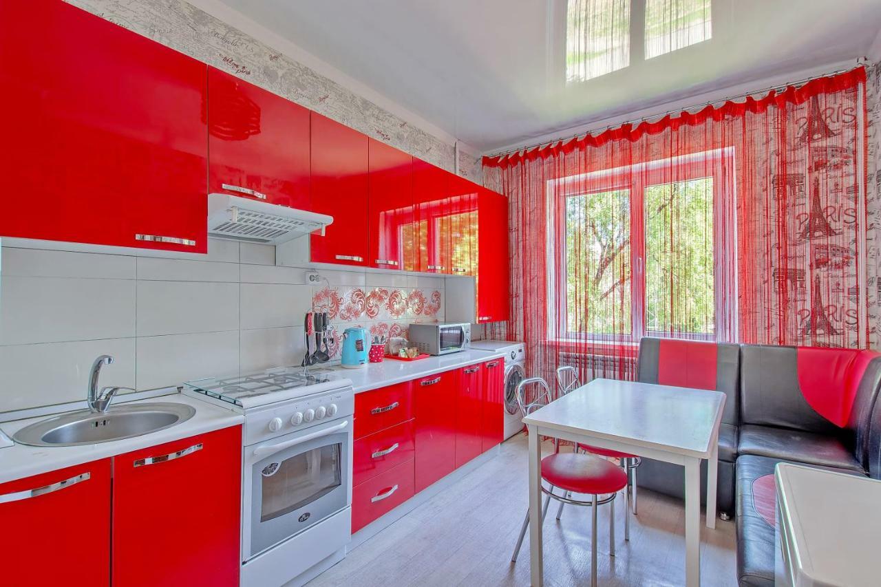 Cozy Apartment On Rozybakiev 145. Atakent Almaty Exterior foto